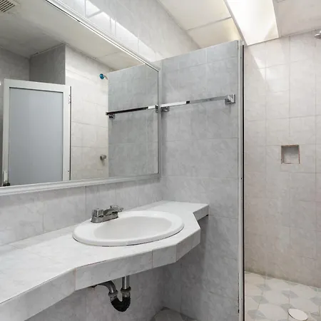 Oyo Hotel Casa Blanca Martínez de La Torre Extérieur photo